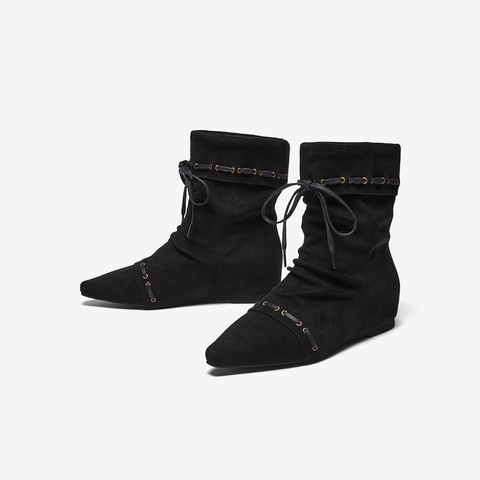 百思图2025冬季新款堆堆靴时尚潮流街头尖头女中靴W0871DZ5