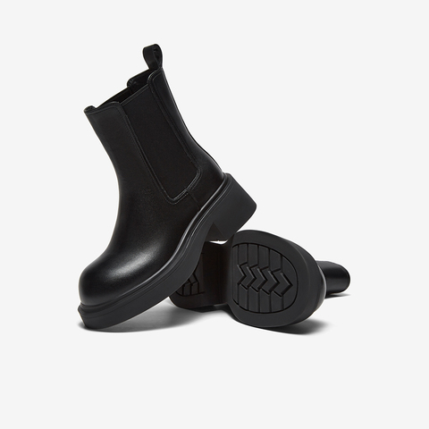 百思图2025冬季新款商场同款切尔西靴时尚潮流粗跟女短靴W3831DD5