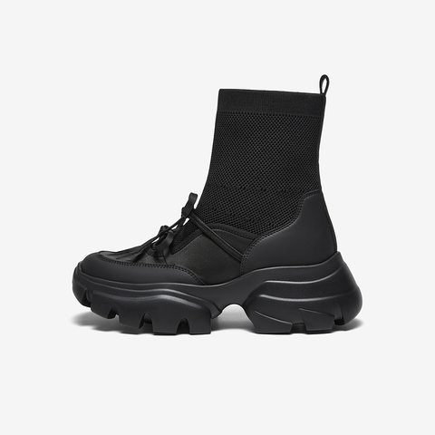 百思图2025冬季新款袜靴时尚潮流休闲厚底女短靴UYP01DD5