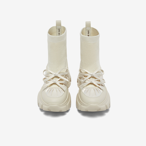 百思图2025冬季新款袜靴时尚潮流休闲厚底女短靴UYP01DD5