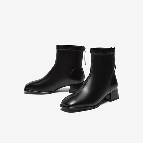 百思图2025冬季新款时装靴时尚简约通勤粗跟女短靴CM108DD5