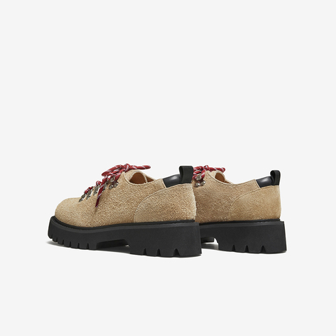 百思图2025秋季新款牛津鞋时尚复古学院风粗跟女单鞋UFW08CM5