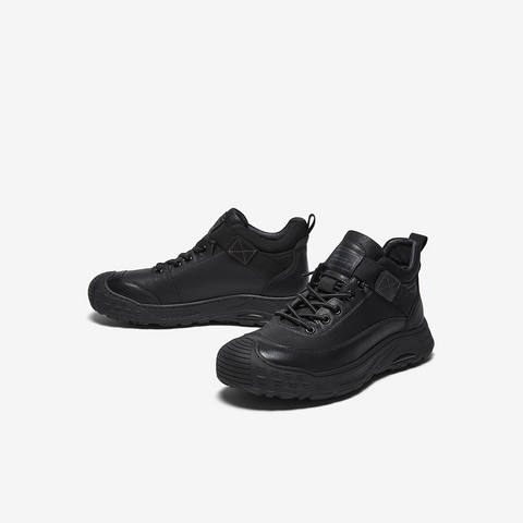 百思图2025冬季新款商场同款时尚简约户外男休闲运动鞋WM757DD5