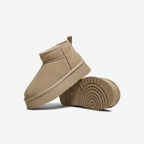 百思图2025冬季新款雪地靴时尚简约户外休闲女短靴N8106DD5