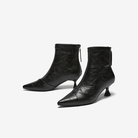 百思图2025冬季新款商场同款时装靴时尚通勤细跟尖头女靴W2073DD5