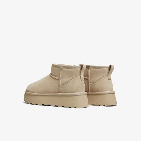 百思图2025冬季新款雪地靴简约户外运动休闲女短靴L2081DD5