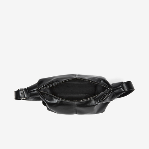 百思图2025冬季新款商场同款饺子包时尚潮流单肩斜挎包女TY074DX5