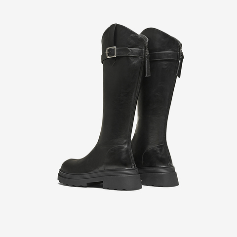 百思图2025冬季新款骑士靴时尚简约街头潮流女长靴BV808DG5