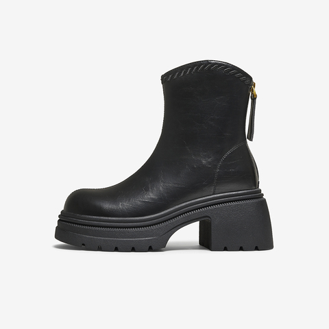 百思图2025冬季新款时装靴时尚简约户外通勤粗跟女中靴BP819DZ5