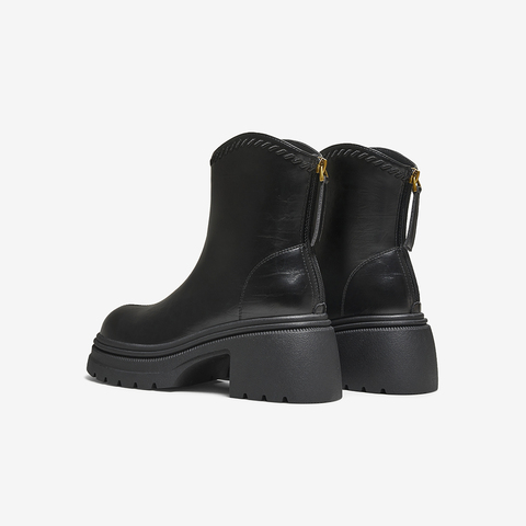 百思图2025冬季新款时装靴时尚简约户外通勤粗跟女中靴BP819DZ5