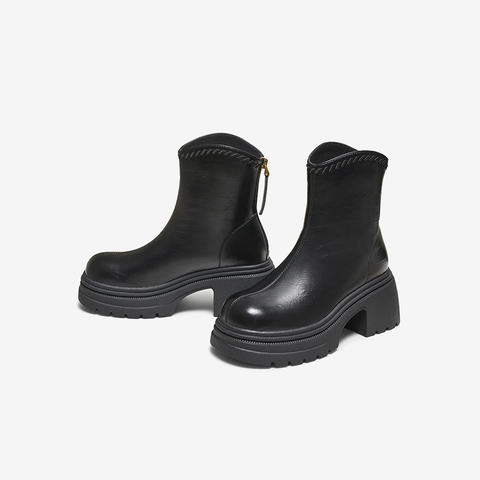 百思图2025冬季新款时装靴时尚简约户外通勤粗跟女中靴BP819DZ5