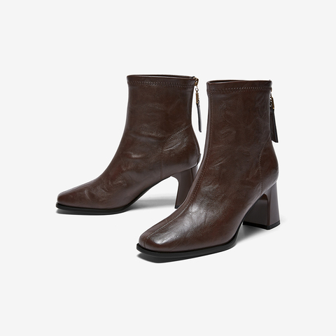 百思图2025冬季新款商场同款时装靴时尚通勤粗跟女短靴F5217DD5