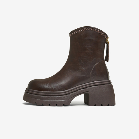 百思图2025冬季新款时装靴时尚简约户外通勤粗跟女中靴BP819DZ5