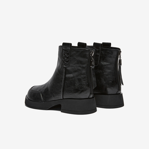 百思图2025冬季新款商场同款休闲靴简约通勤女短靴F6111DD5