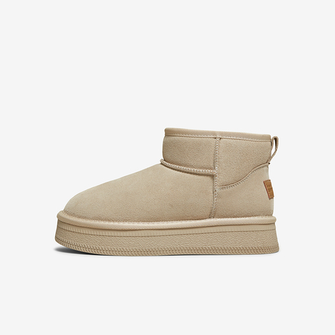 百思图2025冬季新款商场同款雪地靴时尚休闲女短靴DK661DD5