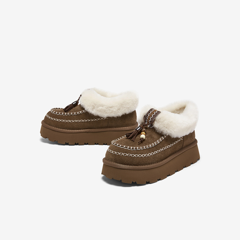 百思图2025冬季新款商场同款雪地靴休闲加绒保暖女短靴L0929DD5