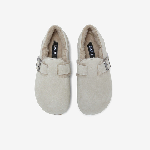 百思图2025冬季新款勃肯鞋时尚复古休闲加绒保暖女单鞋P8301DM5