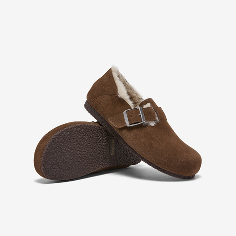 百思图2025冬季新款勃肯鞋时尚复古休闲加绒保暖女单鞋P8301DM5