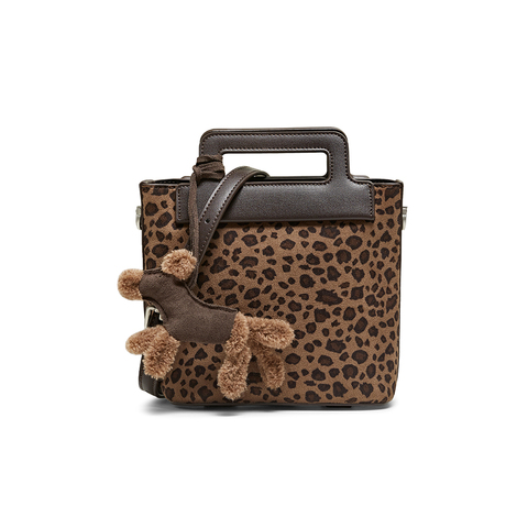 百思图2025冬季新款商场同款手提包时髦复古单肩斜挎包女TY092DX5