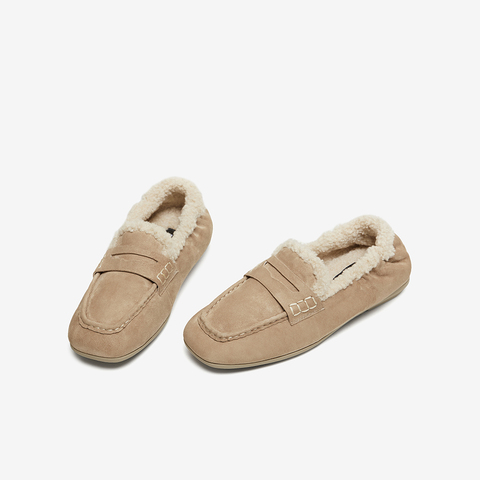 百思图2025冬季新款乐福鞋时尚复古休闲加绒保暖女单鞋UXE06DA5