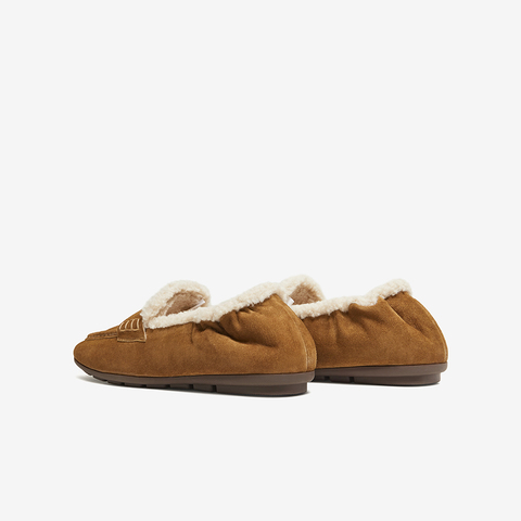 百思图2025冬季新款乐福鞋时尚复古休闲加绒保暖女单鞋UXE06DA5