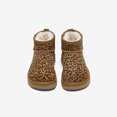 百思图2025冬季新款商场同款雪地靴时尚简约保暖女短靴D6052DD5