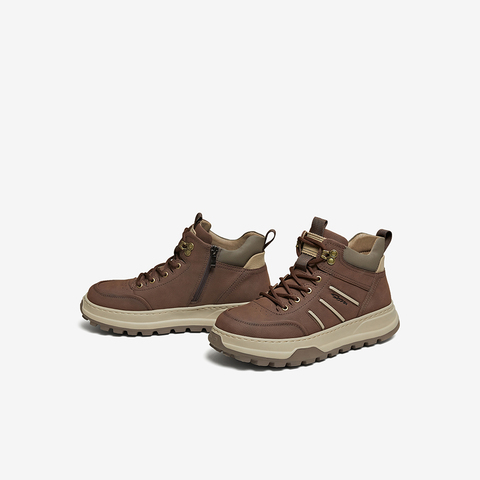 百思图2025冬季新款马丁靴时尚潮流街头运动男短靴W8M73DD5