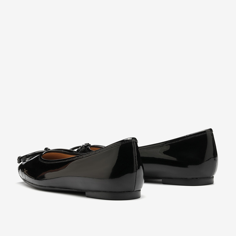 百思图2025春季新款商场同款时尚潮流通勤软便鞋女单鞋TIK38AQ5