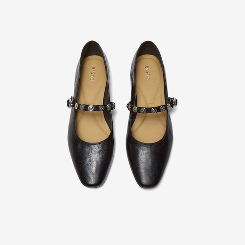 百思图2026春季新款玛丽珍鞋时尚复古潮流粗跟尖头女单鞋BN805AQ6