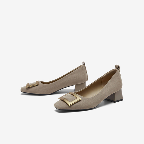 百思图2026春季新款织物女鞋时尚简约通勤粗跟方头女单鞋B5288AQ6