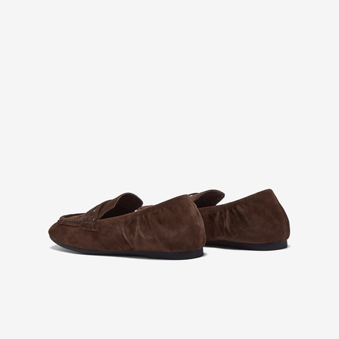 百思图2026春季新款乐福鞋简约复古通勤方头女单鞋UXE01AA6