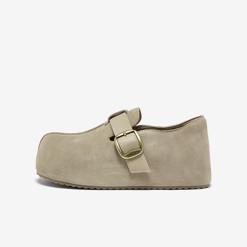 百思图2026春季新款勃肯鞋时尚简约复古休闲女单鞋E7333AM6