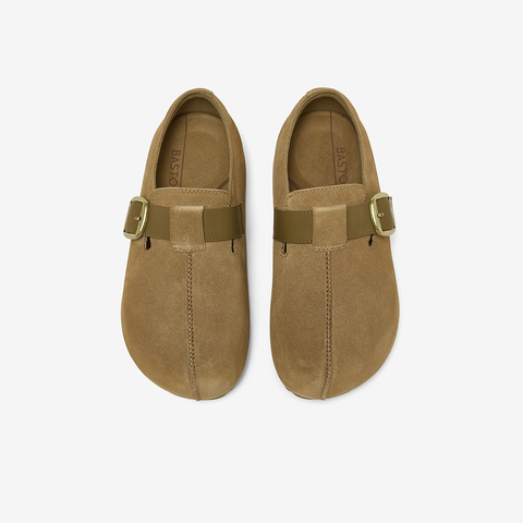 百思图2026春季新款勃肯鞋时尚简约复古休闲女单鞋E7333AM6