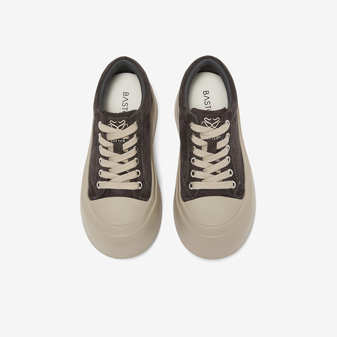 百思图2026春季新款商场同款板鞋时尚街头休闲运动女鞋3801AM6