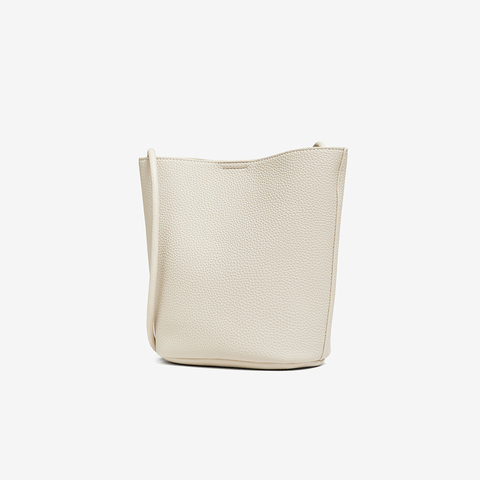 百思图2026春季新款商场同款水桶包简约通勤单肩包女TY084AX6