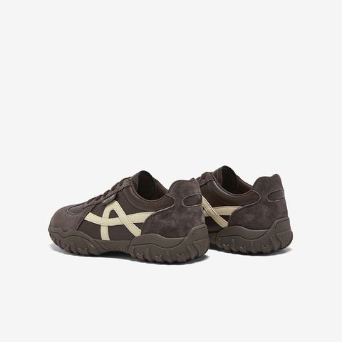 百思图2026春季新款德训鞋时尚复古运动女休闲鞋D3772AM6