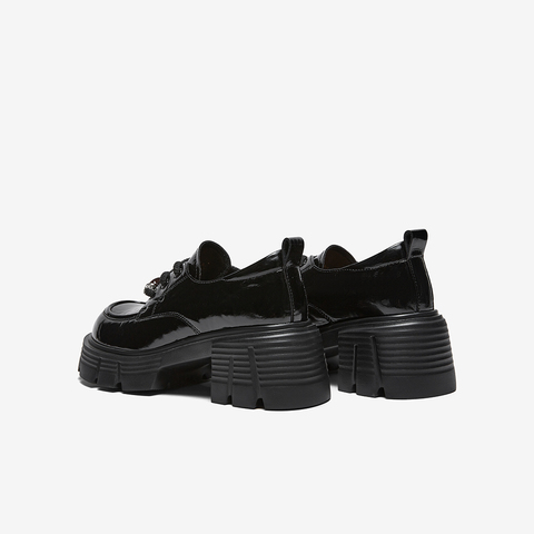 百思图2026春季新款商场同款牛津鞋时尚学院风女单鞋W1037AM6