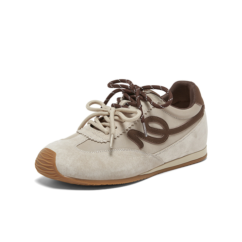 百思图2026春季新款商场同款德训鞋时尚复古女运动休闲鞋D3858AM6