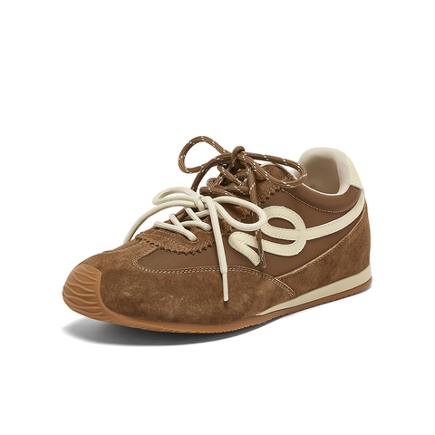 百思图2026春季新款商场同款德训鞋时尚复古女运动休闲鞋D3858AM6