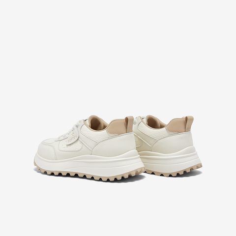 百思图2026春季新款商场同款阿甘鞋时尚运动女休闲鞋D3853AM6