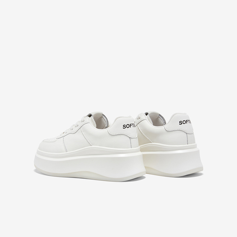 百思图2026春季新款小白鞋时尚简约户外女休闲运动鞋V0048AM6