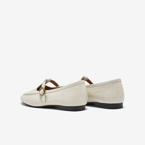 百思图2026春季新款乐福鞋简约时尚通勤方跟女单鞋WW173AA6