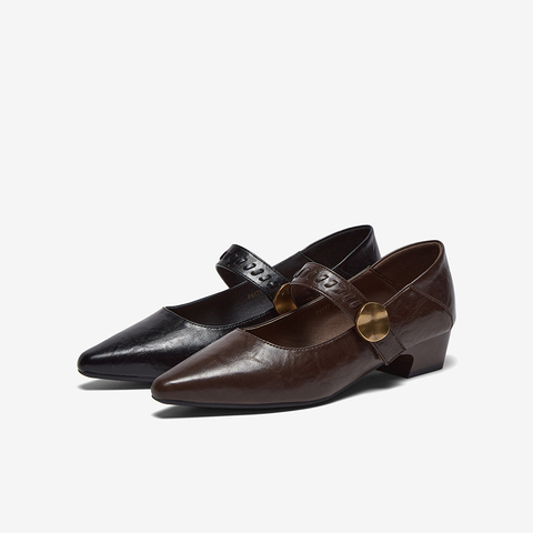 百思图2026春季新款商场同款玛丽珍鞋复古潮流尖头女单鞋F5177AQ6