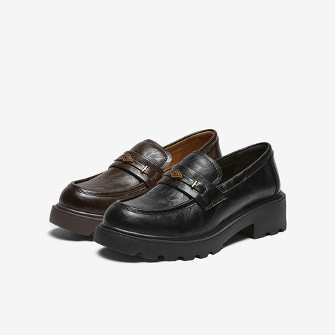 百思图2026春季新款乐福鞋简约复古学院风女单鞋UXV08AA6