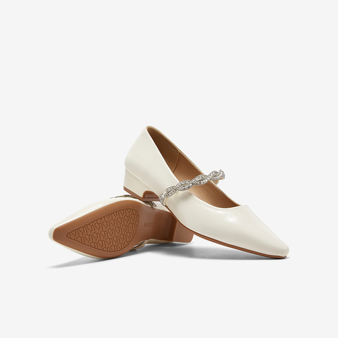 百思图2026春季新款商场同款时尚简约复古法式女单鞋W0128AQ6