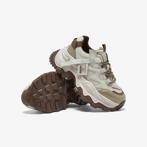 百思图2026春新款商场同款老爹鞋女休闲鞋B6091AM6