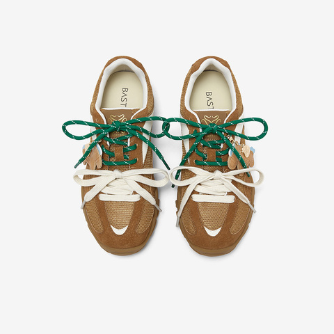 百思图2026春季新款商场同款德训鞋时尚复古女休闲鞋A2092AM6