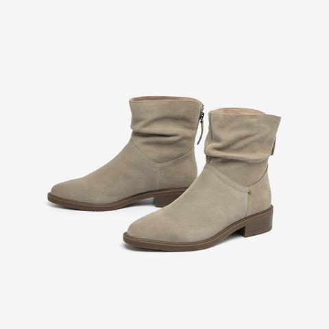 Bata时装靴女2023冬商场新款百搭牛皮粗跟褶皱软底堆堆靴AXG60DD3