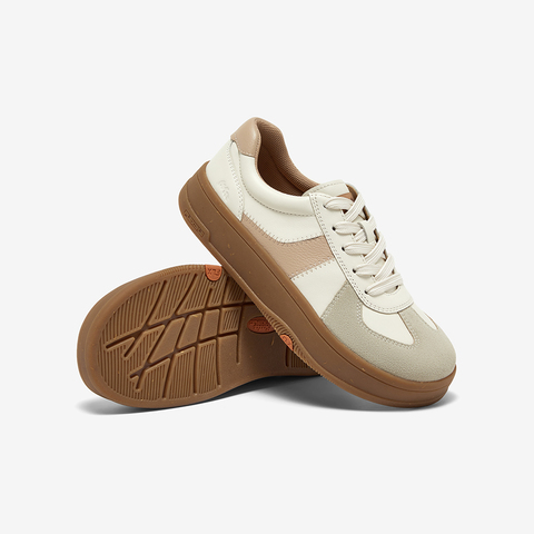 Bata休闲鞋女2024秋新款牛皮通勤百搭拼色徳训厚底板鞋AGU23CM4