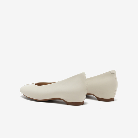 Bata浅口单鞋女2025春季商场新款羊皮软底通勤百搭单鞋AWZ08AQ5